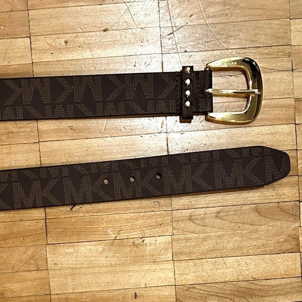 LIKE NEW MICHAEL KORS SIGNATURE BROWN MK/ GOLD BUCKLE BELT-55237